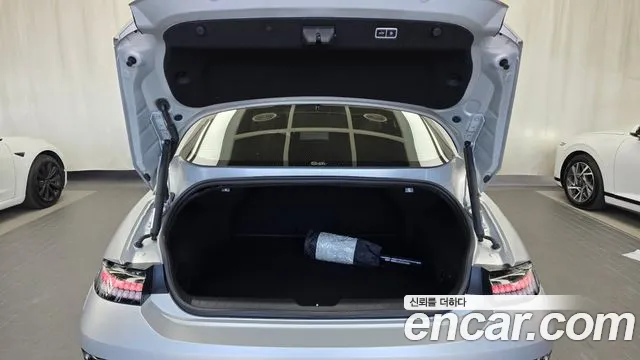 Hyundai Ioniq 6 — Фото автомобиля 20
