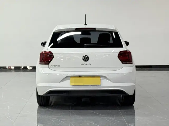 Volkswagen Polo — Фото автомобиля 4