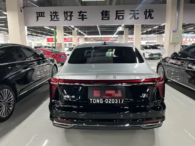 Hongqi H5 — Фото автомобиля 8