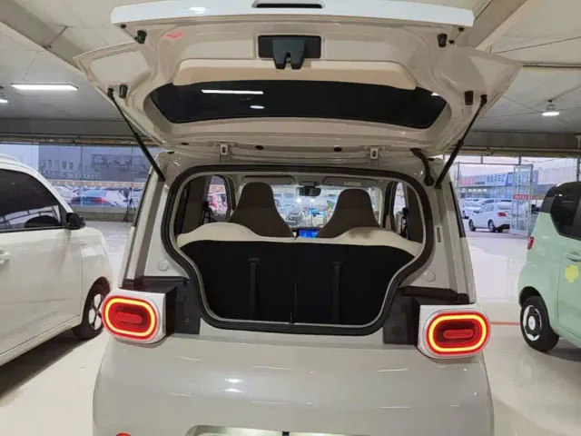 Wuling Hongguang Mini EV — Фото автомобиля 18