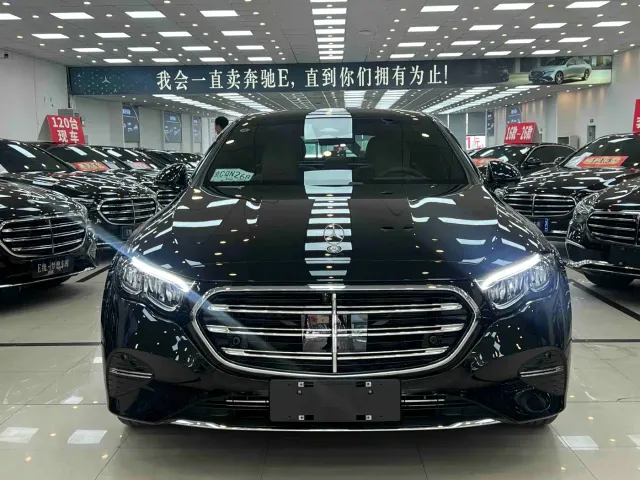 Фотография автомобиля — Mercedes-Benz E-Class