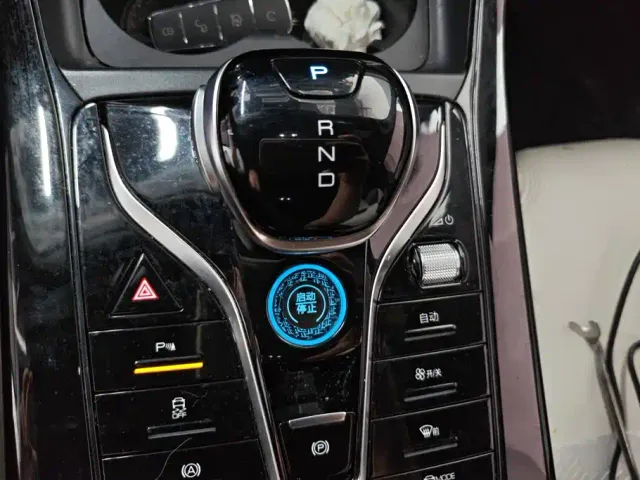 BYD Qin PLUS — Фото автомобиля 16