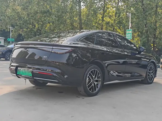 BYD Seal — Фото автомобиля 8