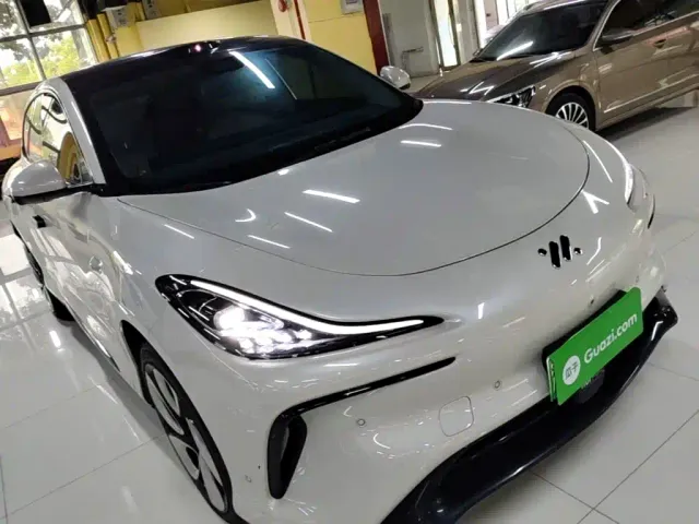 IM Motors LS6 — Фото автомобиля 21