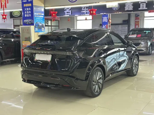 Nissan Ariya — Фото автомобиля 9