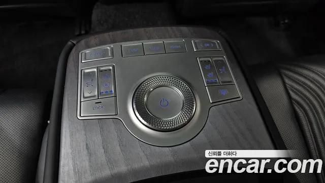 Genesis G80 Бензин 2.5 турбо AWD — Фото автомобиля 12