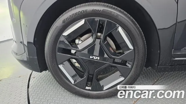 Kia EV3 — Фото автомобиля 5