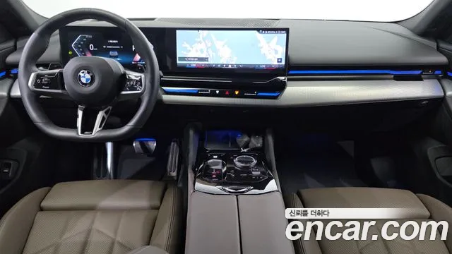 BMW 5-Series — Фото автомобиля 27