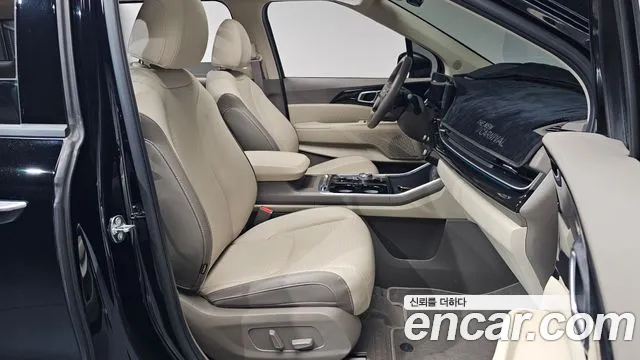 Kia Carnival Generation 4 — Фото автомобиля 16