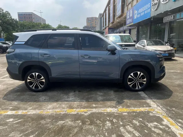 Wuling Starlight 560 — Фото автомобиля 7