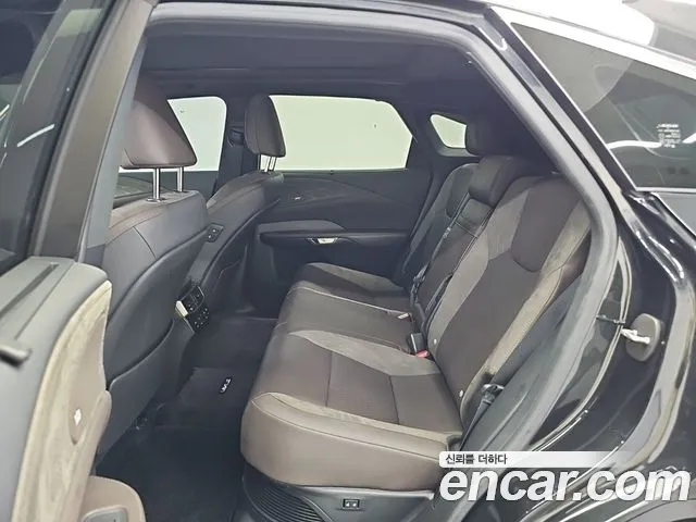Lexus RX — Фото автомобиля 12