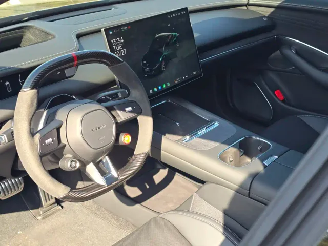 Xiaomi SU7 — Фото автомобиля 10