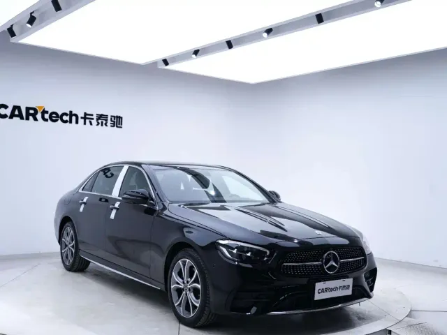 Mercedes-Benz E-Class — Фото автомобиля 7