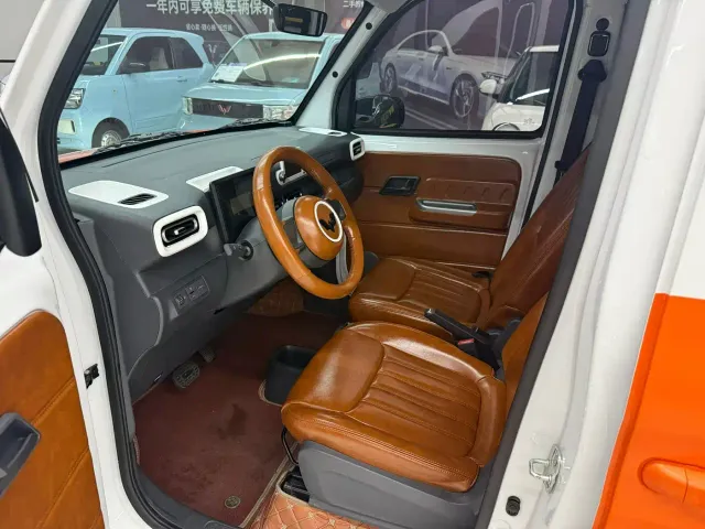 Wuling Zhiguang NEV — Фото автомобиля 9