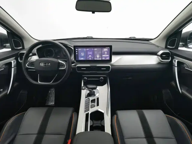 Geely Binyue — Фото автомобиля 5