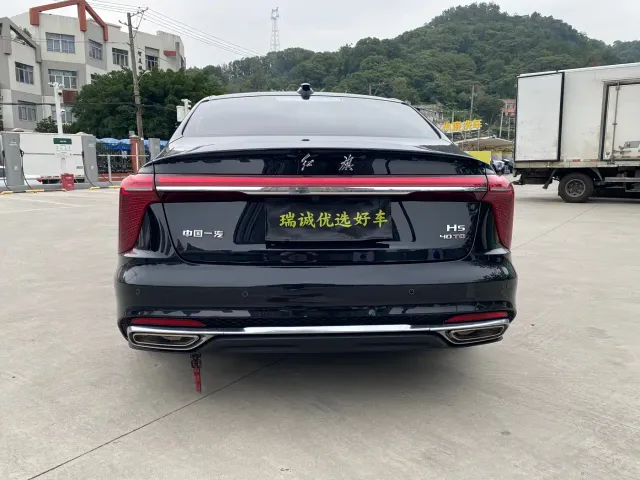 Hongqi H5 — Фото автомобиля 5