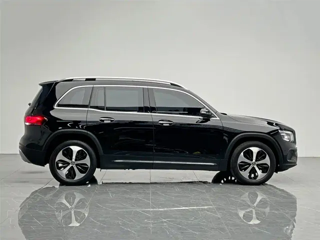 Mercedes-Benz GLB-Class — Фото автомобиля 7
