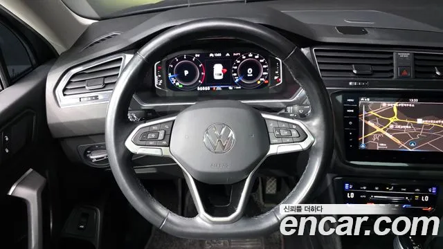 Volkswagen Tiguan — Фото автомобиля 20
