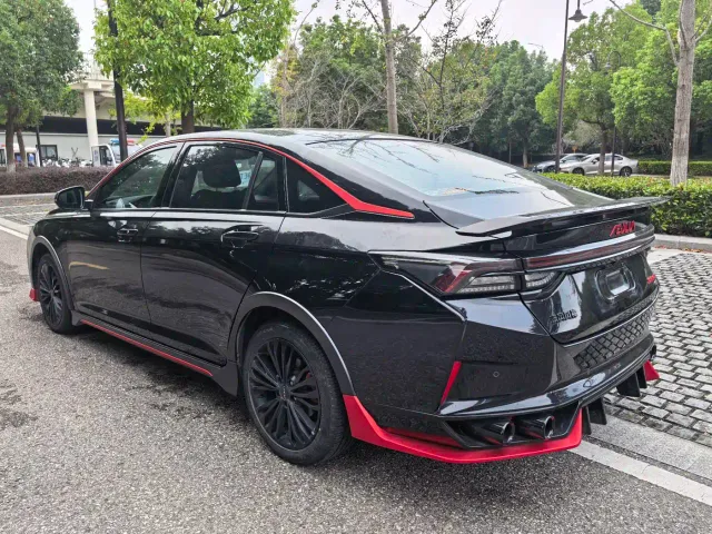 Dongfeng Yixuan MAX — Фото автомобиля 4