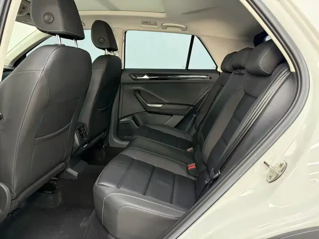 Volkswagen T-Roc — Фото автомобиля 18