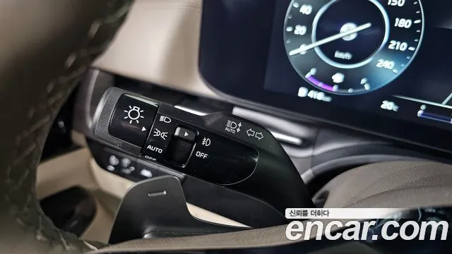 Kia Canival Carnival 4 поколение Дизель 9 мест Signature — Фото автомобиля 29