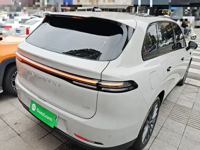 Leapmotor C10 — Фото автомобиля 6