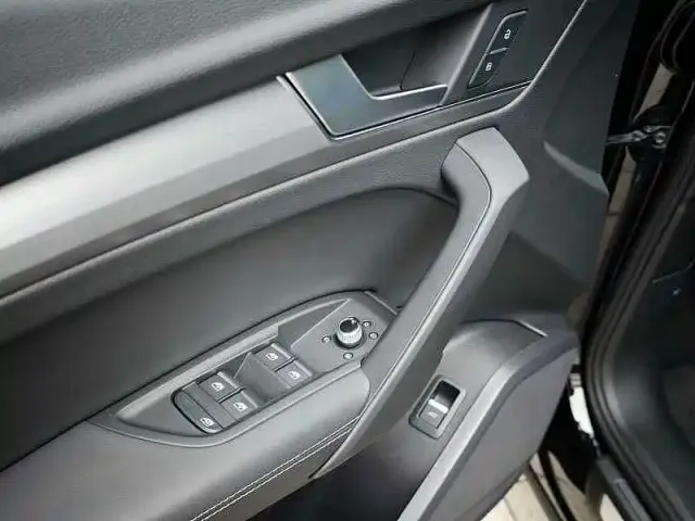 Audi Q5L — Фото автомобиля 13