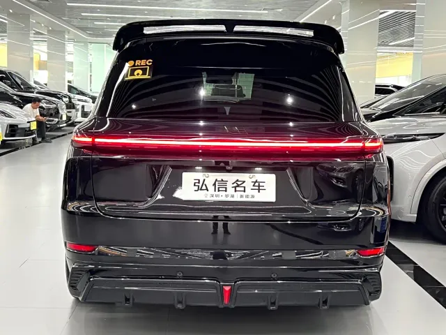Li Auto L9 — Фото автомобиля 20