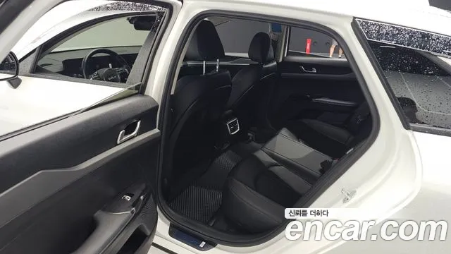 Kia K5 Новый K5 3 поколение 2.0 LPi(Для проката) — Фото автомобиля 12