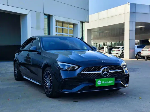 Mercedes-Benz C-Class — Фото автомобиля 3
