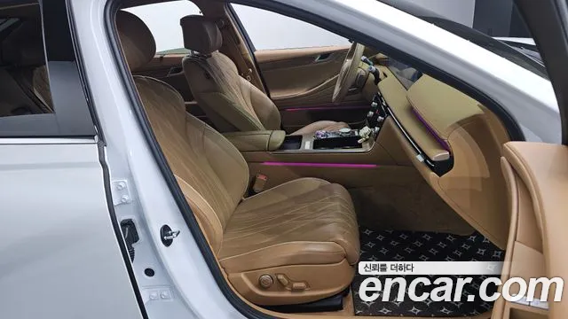 Genesis G80 RG3 — Фото автомобиля 15