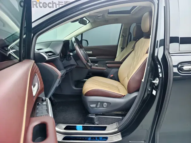Toyota Granvia — Фото автомобиля 8