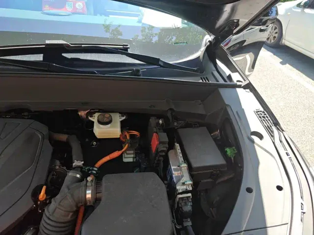 Geely Galaxy Starship 7 EM-i — Фото автомобиля 22