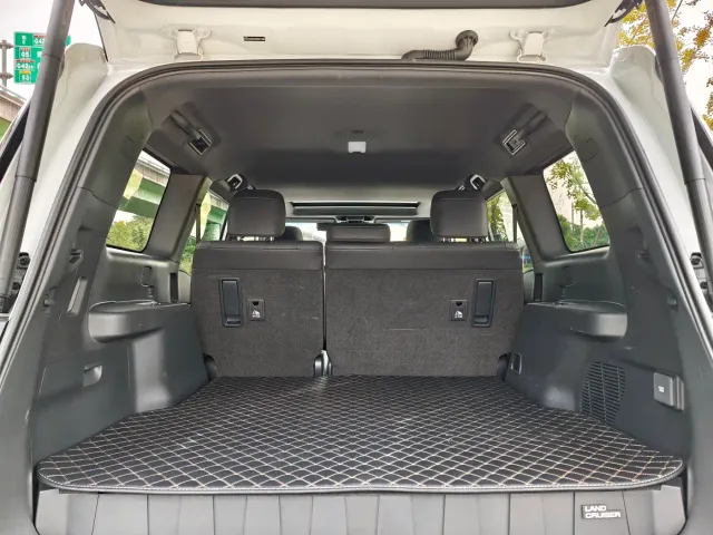 Toyota Prado — Фото автомобиля 8