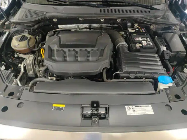 Volkswagen Passat — Фото автомобиля 10