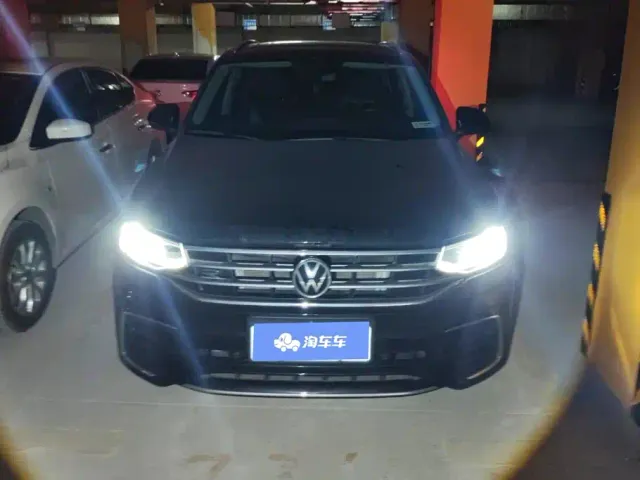 Volkswagen Tiguan X — Фото автомобиля 2