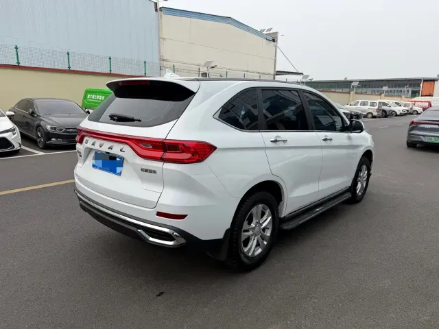 Haval M6 — Фото автомобиля 17