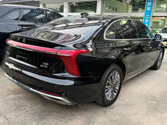 Hongqi H5 — Фото автомобиля 4