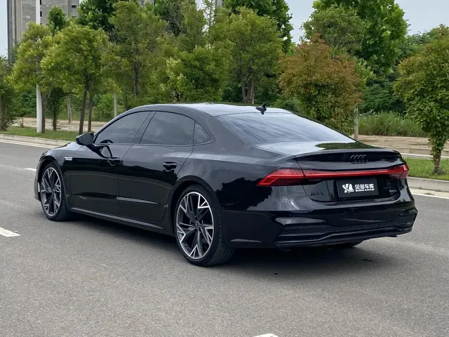 Audi A7L — Фото автомобиля 6