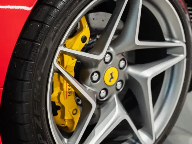 Ferrari F8 — Фото автомобиля 13