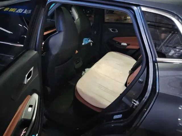 Changan Qiyuan Q05 — Фото автомобиля 11