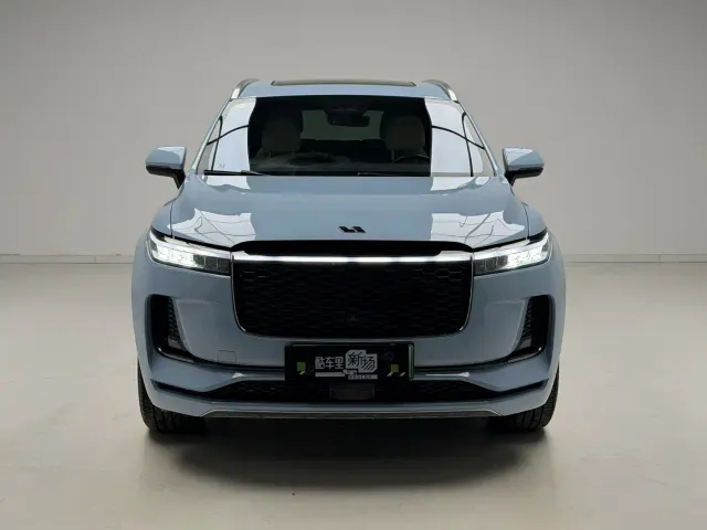 Li Auto ONE — Фото автомобиля 2