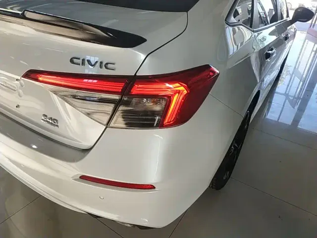 Honda Civic — Фото автомобиля 7