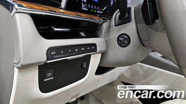 Cadillac Escalade Escalade 5 поколение — Фото автомобиля 14