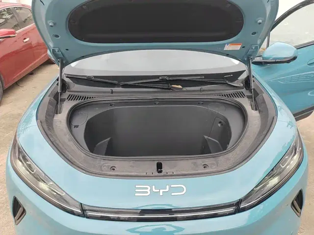 BYD Sealion 05 EV — Фото автомобиля 19