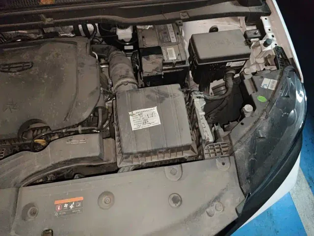 Geely Binyue — Фото автомобиля 21