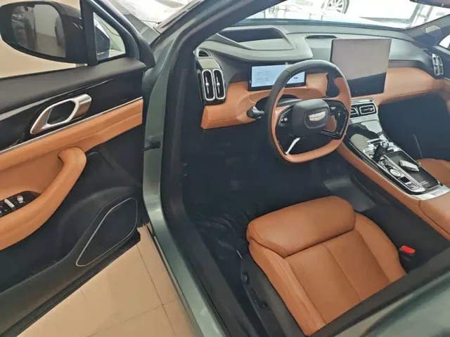 Geely Boyue L — Фото автомобиля 15