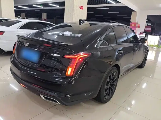 Cadillac CT5 — Фото автомобиля 6