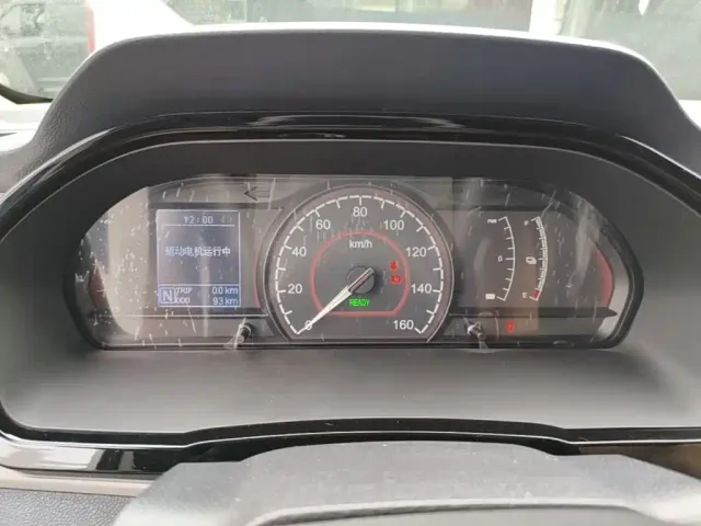 Maxus EV30 — Фото автомобиля 7