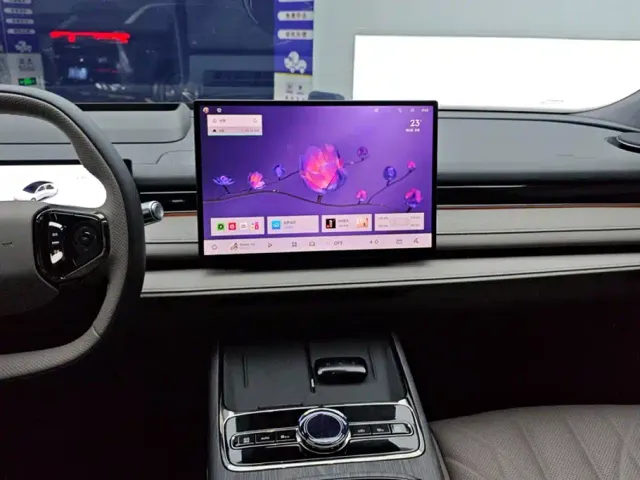 Geely Galaxy Xingyao 8 — Фото автомобиля 13